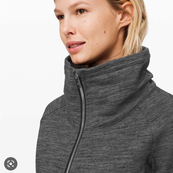 Lululemon Radiant Jacket II Core Dark Grey Heathered size 4 full zip up pockets - Picture 4 of 10